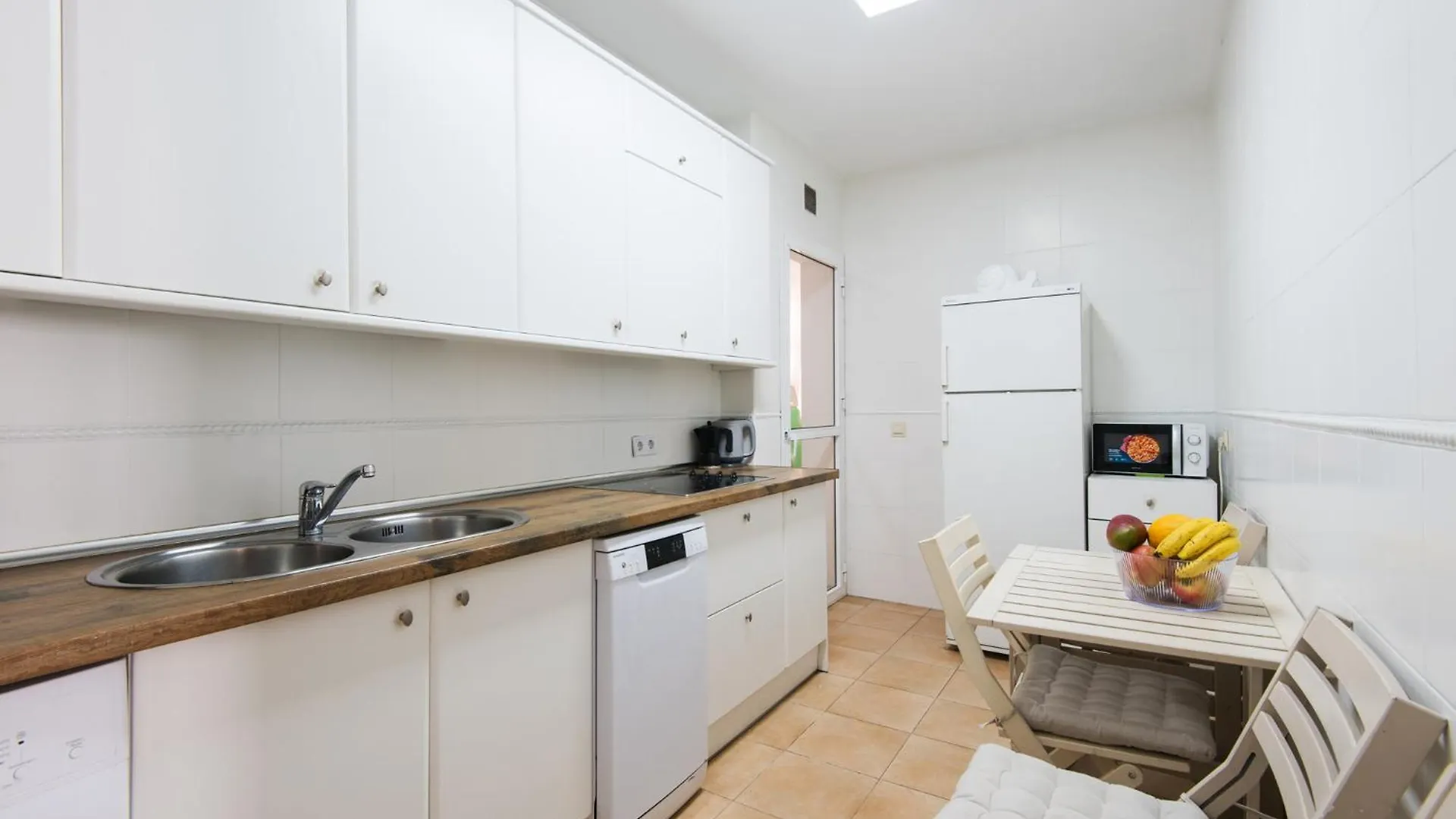 Atarazanas River Road Apartment Màlaga 0*,  Španělsko