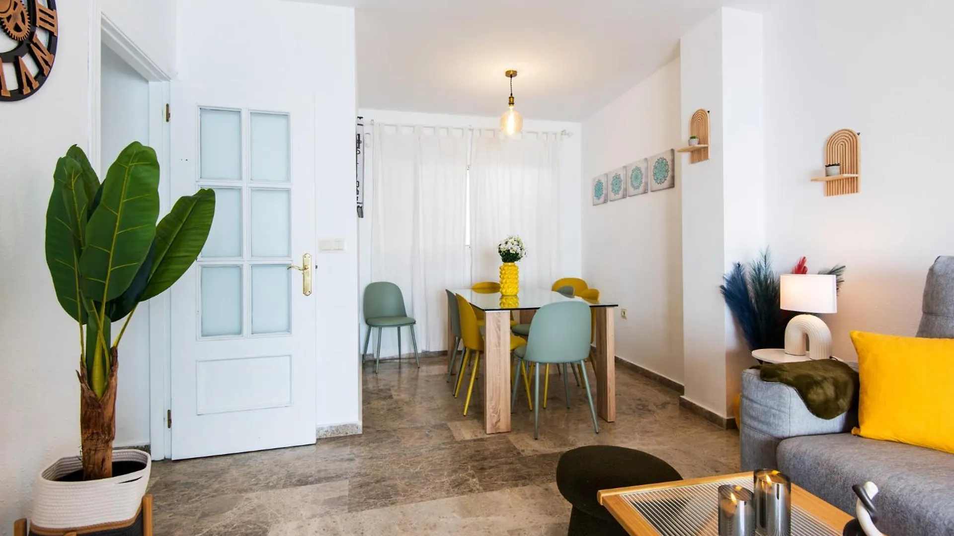Atarazanas River Road Apartment Málaga 0*,  Spanyolország
